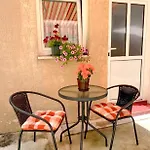 Sara Center No1 بولا
